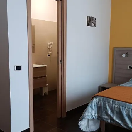 Il Tuccanese Di Russo Gerardo *