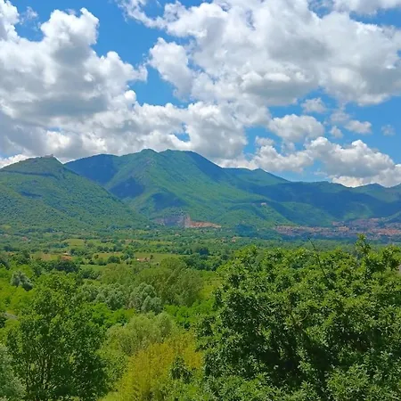 Il Tuccanese Di Russo Gerardo Farm stay *