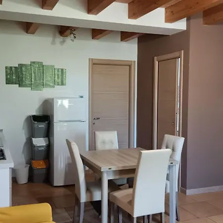 Il Tuccanese Di Russo Gerardo Alloggio per agriturismo *